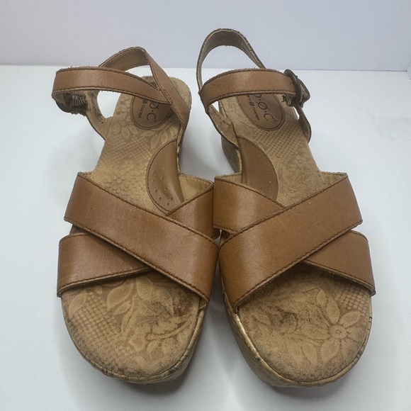 BOC Born Concept Brown Leather Sandals with Cork Footbed Size 7 - Picture 1 of 10